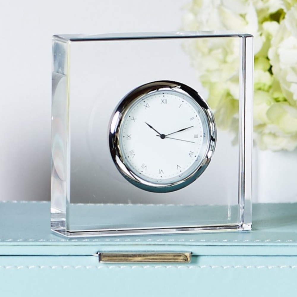 🦋Anna New York Vola Lucite Clock🦋